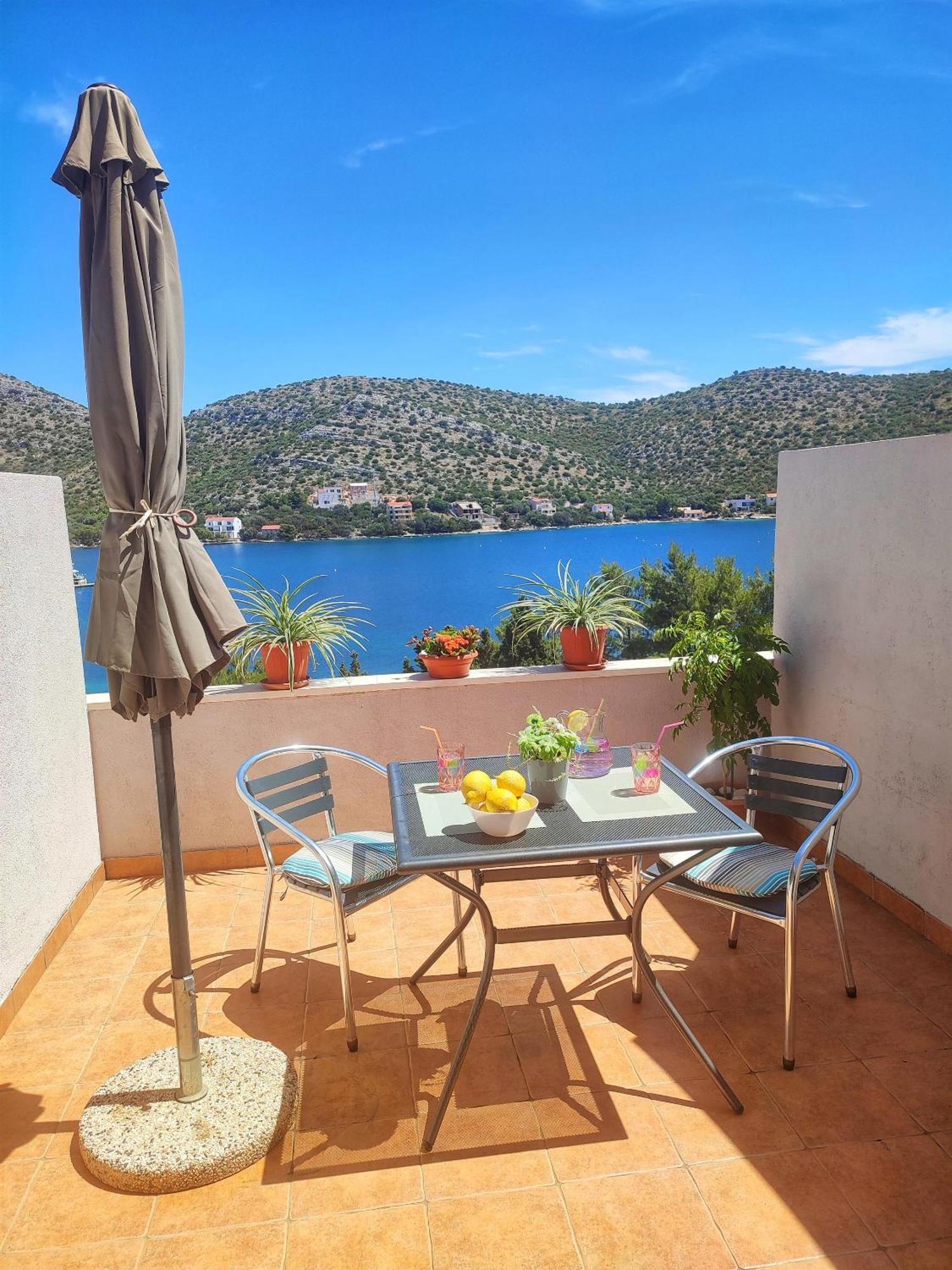 Apartments Vesna Lastovo Eksteriør bilde